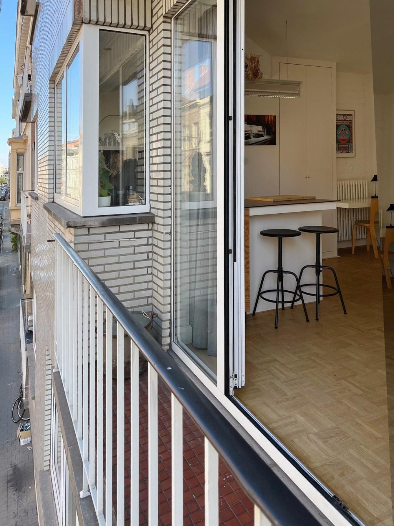 Trendy & Sunny Apartment In ヘント エクステリア 写真